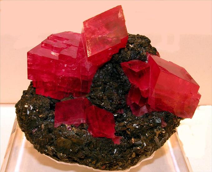 Kamienie mineraly - kmks viko 0230.jpg
