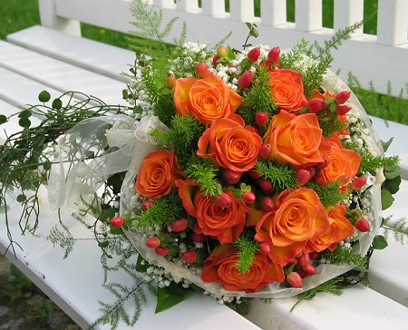 bukiety ślubne - orange-roses.jpg