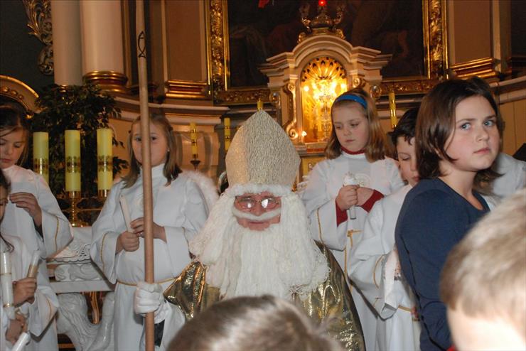 Mikołaj w kościele - DSC_2365.JPG