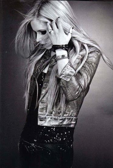 Photoshoot - Avril Lavigne Sesja 144.jpg