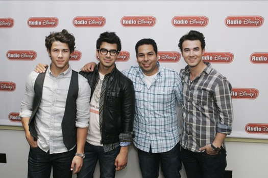 16 kwietnia - Ernie-D-Jonas-Brothers.jpg