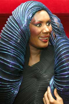 Grace Jones - grace12.jpg