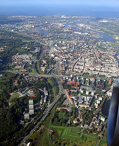 Gdansk teraz - Panorama od strony Oruni.jpg