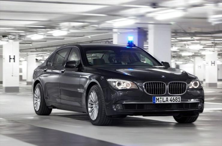 BMW  opancerzona odmiana Serii 7 - 1eba3e49f0a93b8e621adf778ce32b8c,21,1.jpg