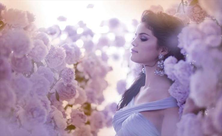 Selena Gomez - AYWR 41.jpg