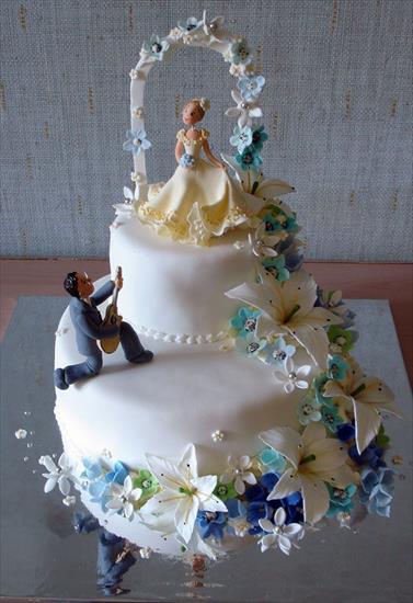 dekoracje nietypowych tortów weselnych - inne niż tradycyjne - 1 12.jpg