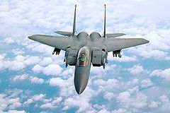Tapety samolotów bojowych - 240px-F-15_eagle_USAF.jpg