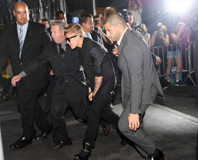  Justin New York - ijuhjh.jpg