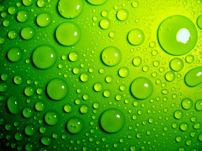 kropeczki i kropelki - Water-drops-on-green-Wlp.png