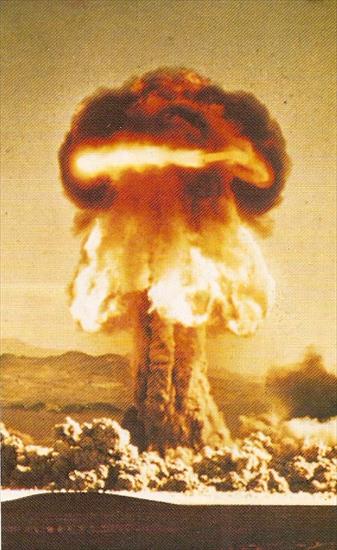 Śmiertelne piękno - grzyb atomowy - bomba.jpg