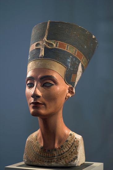 Egipt - 399px-Mia_nefertiti.jpg