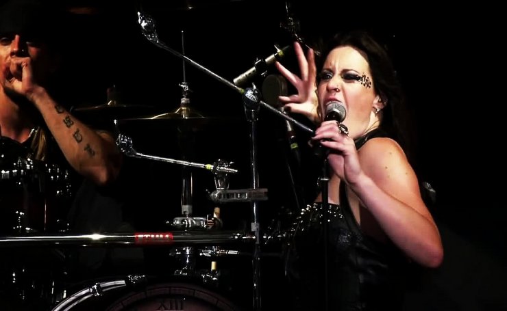 Nightwish - 2013 Showtime, Storytime. Photogallery  Live At ... - New vocal Floor Jansen. Nig...bum OUT 29.11.2013 1300-800.jpg