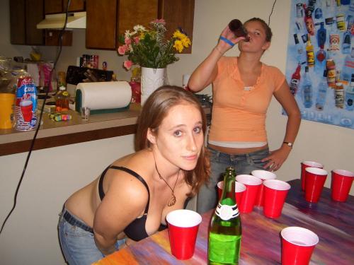 pijane dziewczyny drunk girls - booze-1 7.jpg