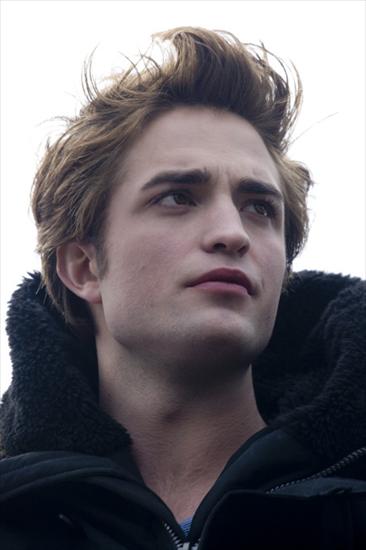 Robert Pattinson - Twilight-177-large.jpg
