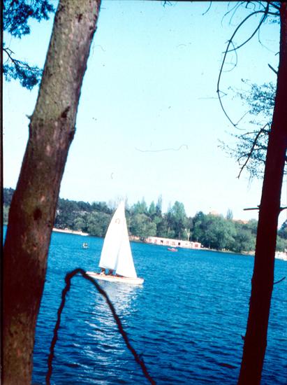Wągrowiec  1986 - 07 Na jeziorze.jpg