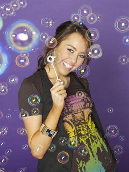 Najnowsze fotki Miley Cyrus - miley-cyrus_com-modeling2008-set51-0002.jpg
