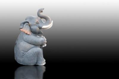 Słonie - Posąg słonia.jpg