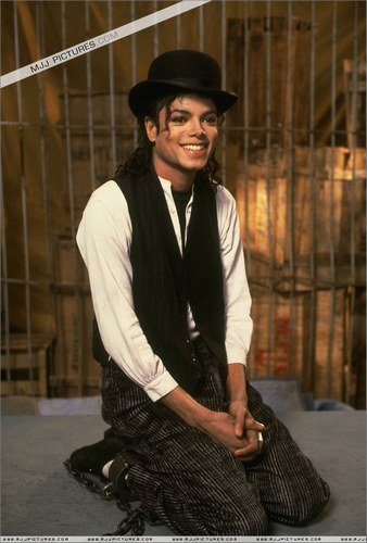 Zdjęcia Michaela Jacksona - michaeljackson541610981.jpg