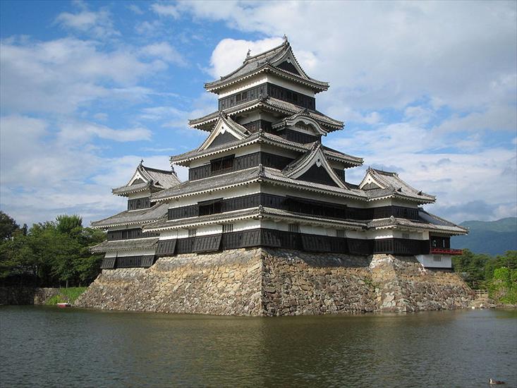 Japonia - Zamek Kruków of Matsumoto Castle.jpg