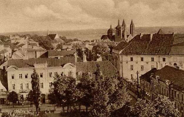 Płock dawniej - Plock - widok z wiezy Ratuszowej.jpg