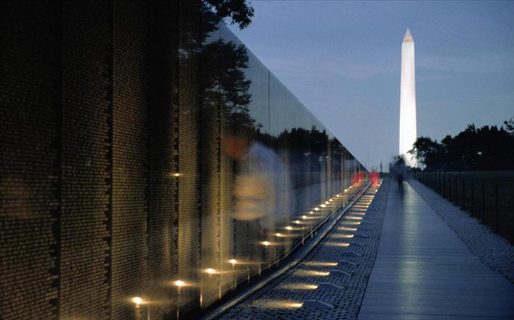  Orient - The Vietnam Memorial and Washington Monument Washington DC.jpg